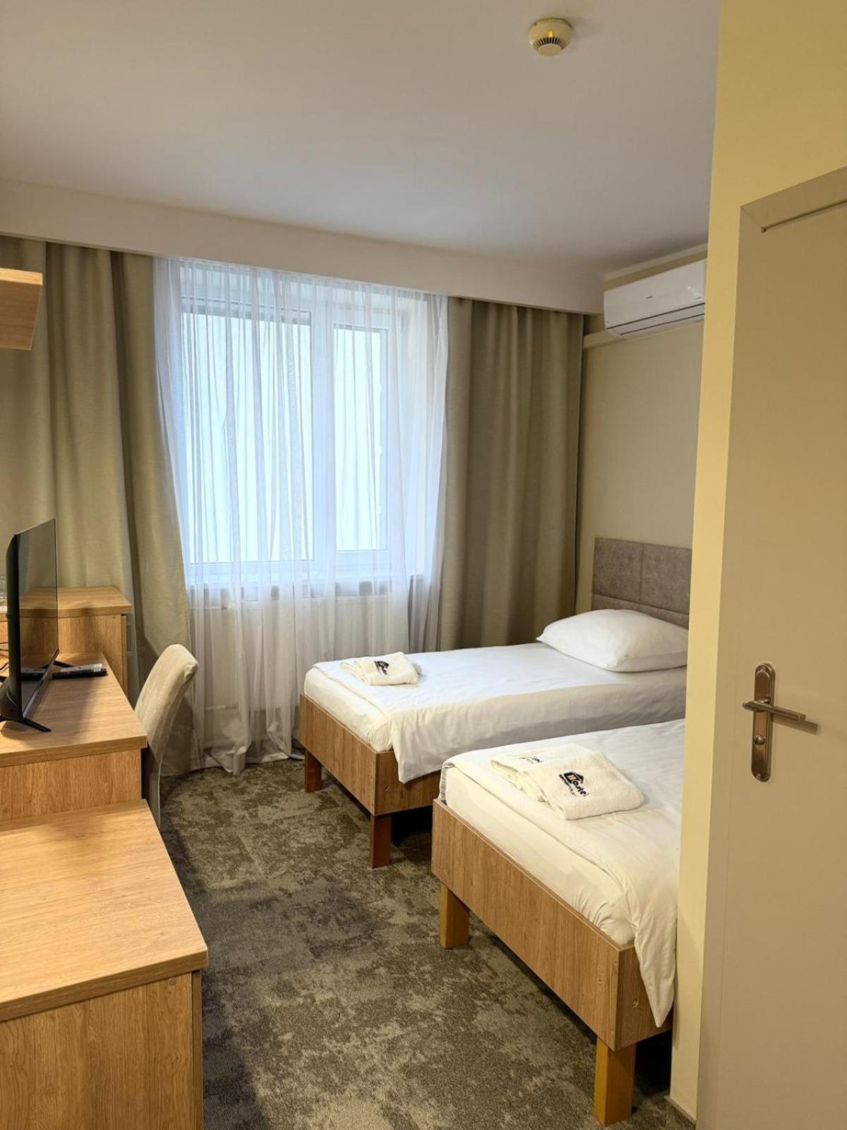 Hotel TM Radom Exterior foto